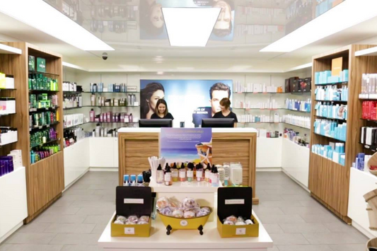 Image of the check-in desk at Teddie Kossof Salon Spa in Illinois