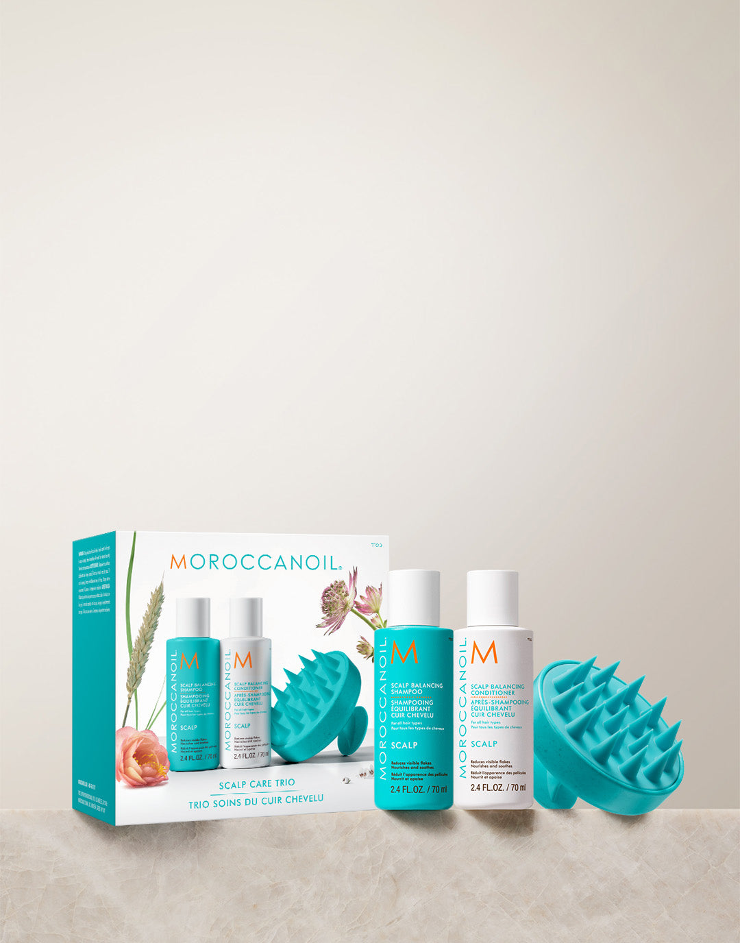 Beautiful Moroccan Oil Scalp Treatment Moment in 4K Beautiful Moroccan Oil Scalp Treatment Moment in 4K